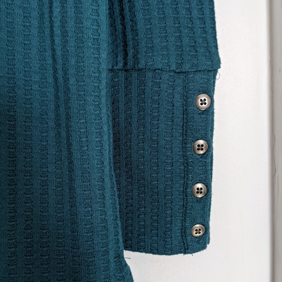 Chaser | Teal waffle-knit top - Picture 8 of 8
